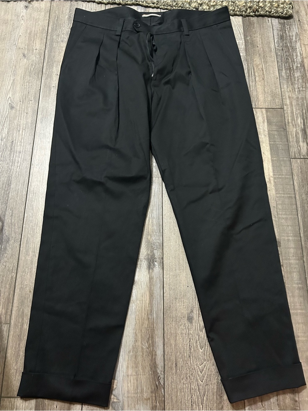 BOSS Mens Black Pleated Dress Pants - Tailored Cuffed Taper
